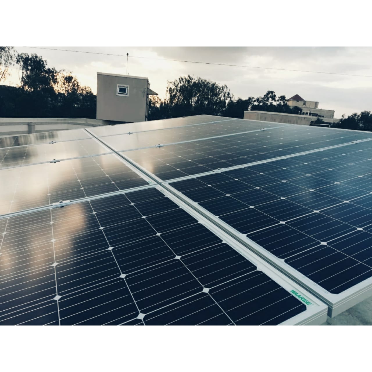 Vars Notting Hill – Solar Panels on rooftop Solar Panels on the rooftop