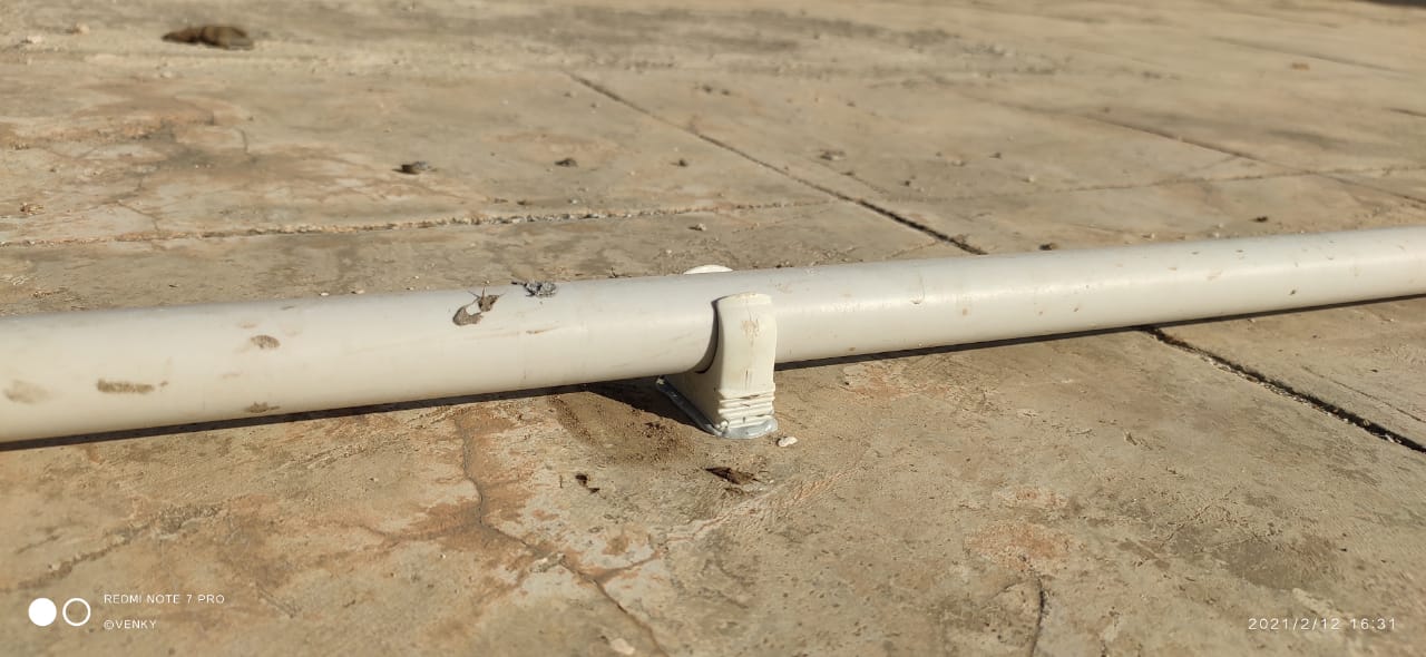 Conduit clamp non penetrative Lord adhesive Kristal Citrine 1
