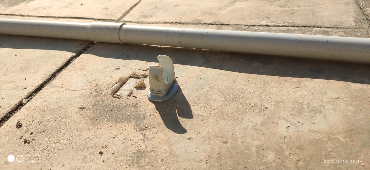 Conduit clamp non penetrative Lord adhesive Kristal Citrine 2