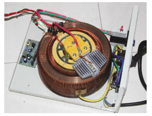 Voltage Fluctuations Begone! Experience Stable Power with Servo Stabilizer for Your Residence.